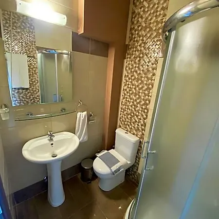 Aelia Hotel *